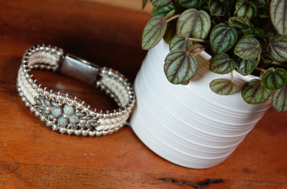 Cuff Bracelet B11524F - Image 3