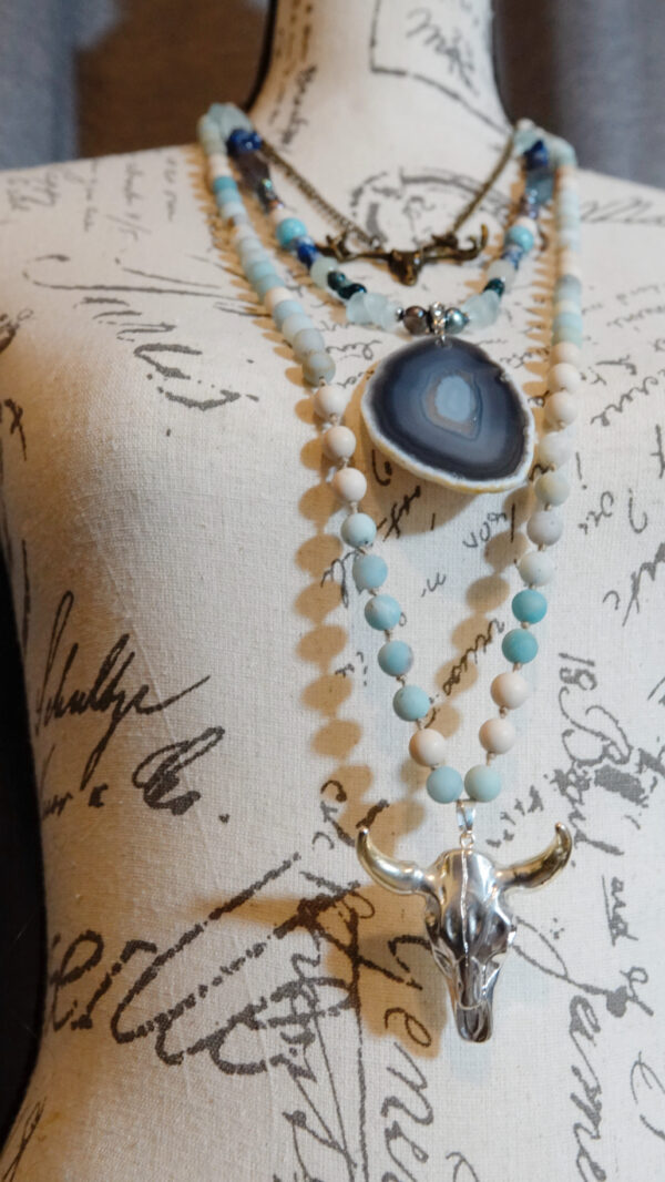 Hand-Knotted long necklace w/Cowskull Pendant N10724F - Image 12